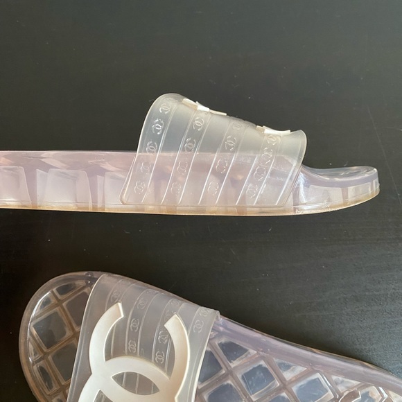 EUC Chanel CC Clear PVC Plastic Pool Sides size 37 w/dustbag fits 6/6.5 - Picture 8 of 12